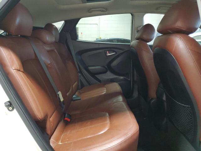 KM8JU3AC0BU187704 - 2011 HYUNDAI TUCSON GLS WHITE photo 11