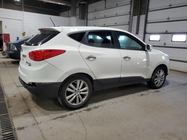 KM8JU3AC0BU187704 - 2011 HYUNDAI TUCSON GLS WHITE photo 3