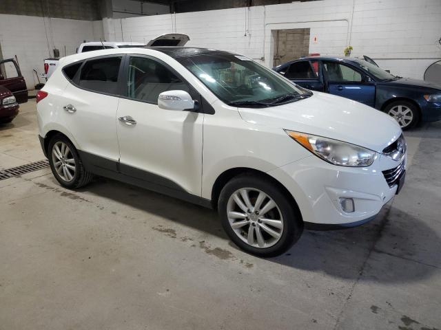 KM8JU3AC0BU187704 - 2011 HYUNDAI TUCSON GLS WHITE photo 4