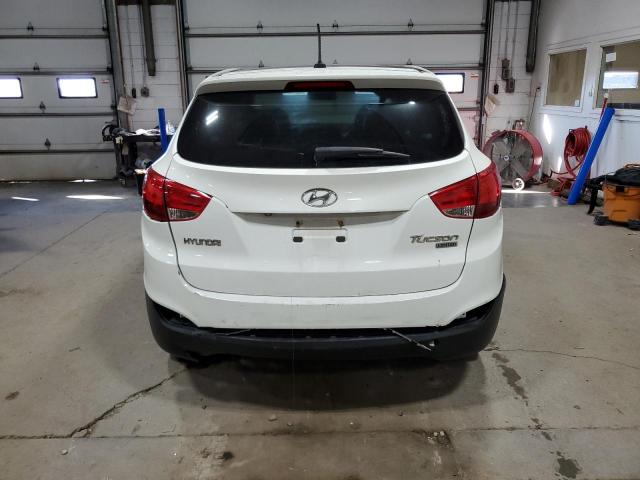 KM8JU3AC0BU187704 - 2011 HYUNDAI TUCSON GLS WHITE photo 6