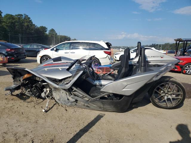 57XAAPFA4G7115543 - 2016 POLARIS SLINGSHOT SL SILVER photo 3