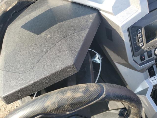 57XAAPFA4G7115543 - 2016 POLARIS SLINGSHOT SL SILVER photo 8