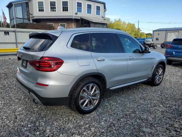 5UXTR9C5XJLD62188 - 2018 BMW X3 XDRIVE30I GRAY photo 3