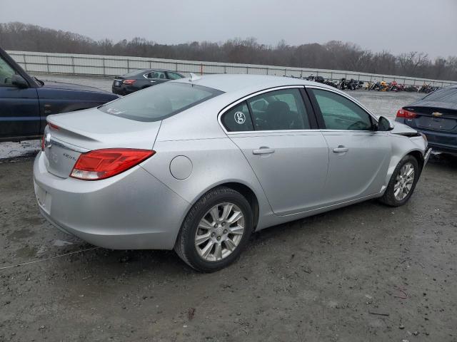 2G4GR5ER6C9130878 - 2012 BUICK REGAL SILVER photo 3