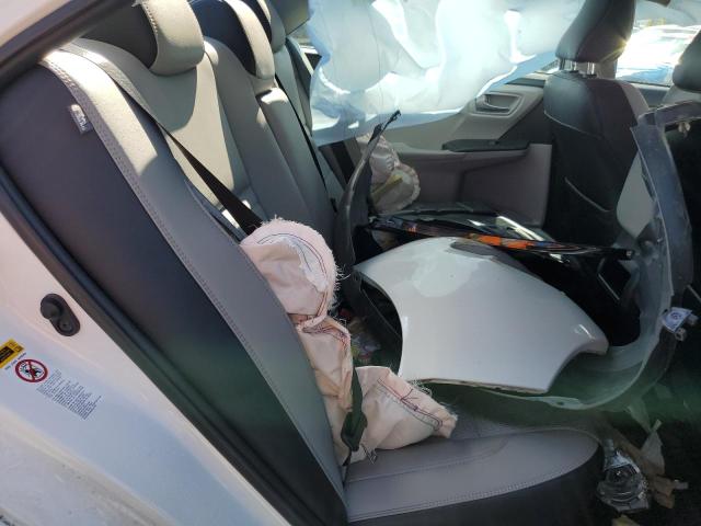 4T1BF1FK0HU812789 - 2017 TOYOTA CAMRY LE WHITE photo 10
