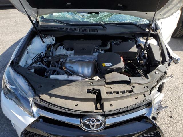 4T1BF1FK0HU812789 - 2017 TOYOTA CAMRY LE WHITE photo 11