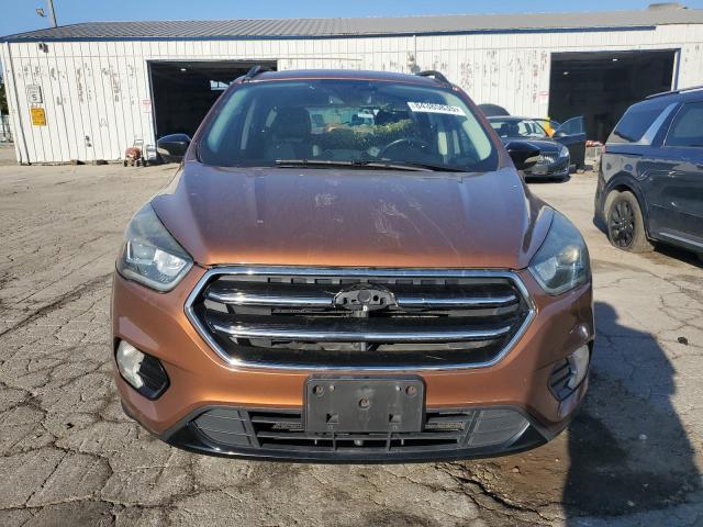 1FMCU0JD0HUB37779 - 2017 FORD ESCAPE TITANIUM BROWN photo 5