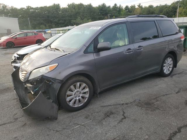 2011 TOYOTA SIENNA LE, 