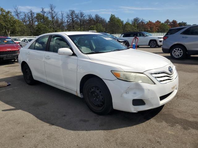 4T1BF3EK5AU569516 - 2010 TOYOTA CAMRY BASE WHITE photo 4