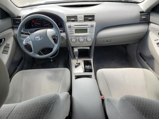 4T1BF3EK5AU569516 - 2010 TOYOTA CAMRY BASE WHITE photo 8