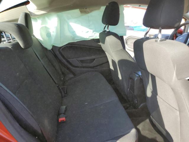 3FADP4BJ2JM132207 - 2018 FORD FIESTA SE წითელი ფოტო 10