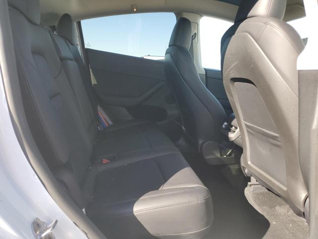 7SAYGDED7RF109039 - 2024 TESLA MODEL Y WHITE photo 10