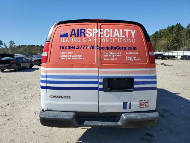 1GCWGAFP2J1197863 - 2018 CHEVROLET EXPRESS WHITE photo 6