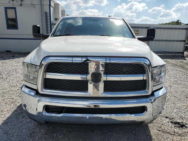 3C6UR5HL6JG164716 - 2018 RAM 2500 ST Weiß Foto 5