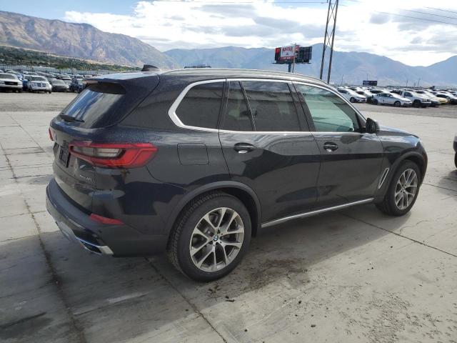 5UXCR6C56KLL01885 - 2019 BMW X5 XDRIVE40I BLACK photo 3