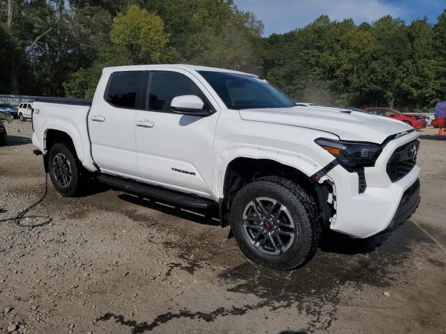 3TYLB5JN7ST070419 - 2025 TOYOTA TACOMA DOUBLE CAB أبيض صورة 4