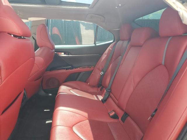 4T1B61HK3JU094710 - 2018 TOYOTA CAMRY XSE 白色 照片 10