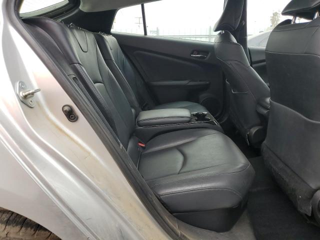 JTDKARFP3J3097130 - 2018 TOYOTA PRIUS PRIM ვერცხლისფერი ფოტო 10