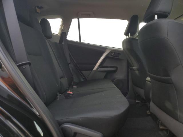 2T3BFREVXJW760188 - 2018 TOYOTA RAV4 LE 黑色 照片 11