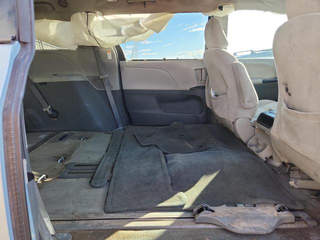 5TDKK3DCXFS608512 - 2015 TOYOTA SIENNA LE BLUE photo 11