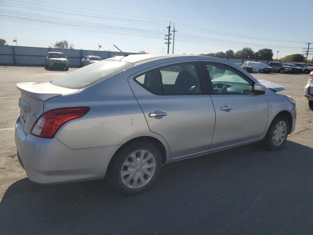 3N1CN7AP6KL813614 - 2019 NISSAN VERSA S SILVER photo 3