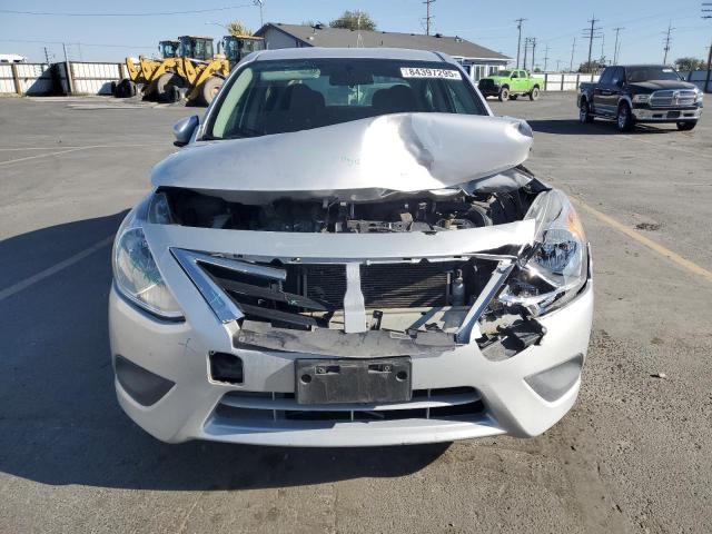 3N1CN7AP6KL813614 - 2019 NISSAN VERSA S SILVER photo 5