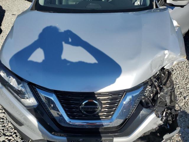 JN8AT2MV5JW342107 - 2018 NISSAN ROGUE S Gümüş foto 12