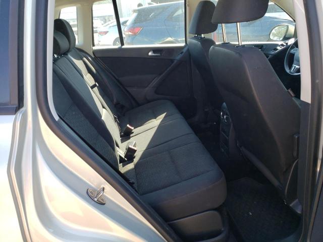WVGAV7AX8FW565978 - 2015 VOLKSWAGEN TIGUAN S SILVER photo 11