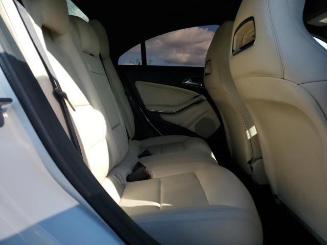 WDDSJ4GB1KN729351 - 2019 MERCEDES-BENZ CLA 250 4MATIC WHITE photo 10