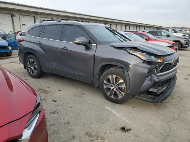 5TDGZRBH5NS561374 - 2022 TOYOTA HIGHLANDER XLE GRAY photo 4