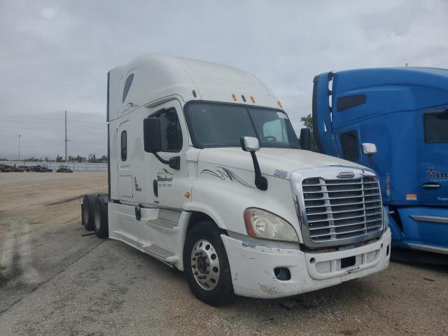 2014 FREIGHTLINER CASCADIA 1, 