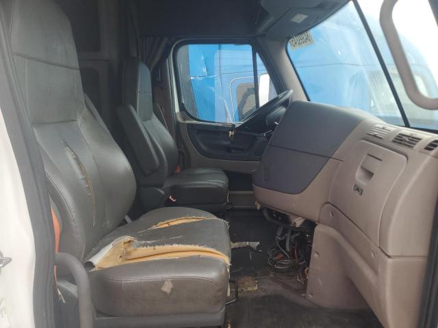 3AKJGLD52ESFU7476 - 2014 FREIGHTLINER CASCADIA 1 WHITE photo 5