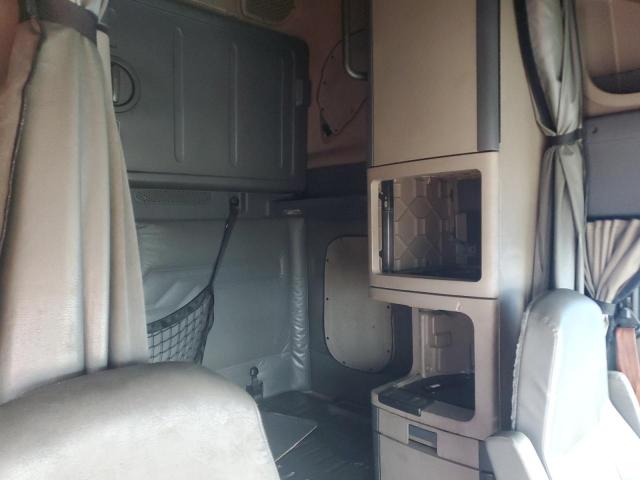 3AKJGLD52ESFU7476 - 2014 FREIGHTLINER CASCADIA 1 WHITE photo 6