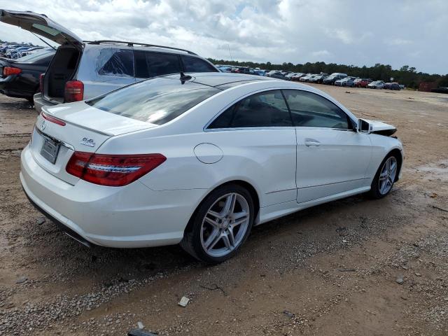 WDDKJ7CB4BF110986 - 2011 MERCEDES-BENZ E 550 WHITE photo 3