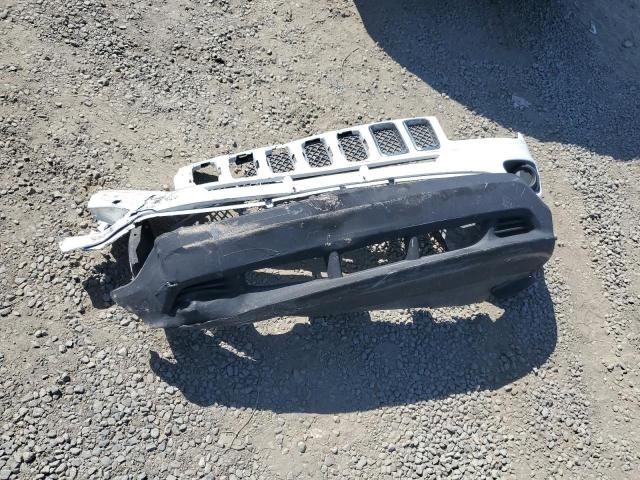 1C4NJDEB7GD779744 - 2016 JEEP COMPASS LATITUDE WHITE photo 13