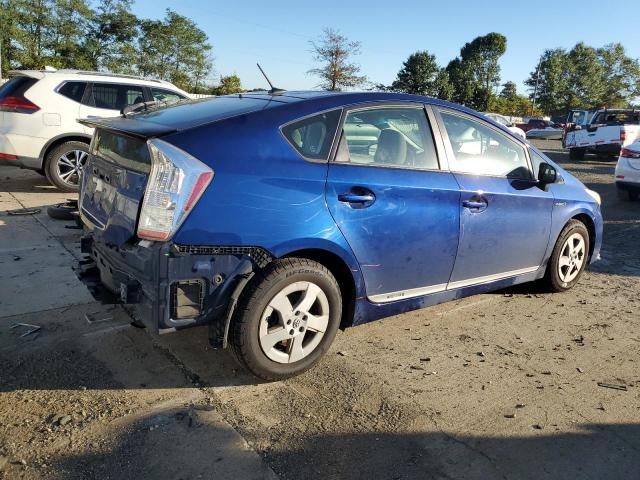 JTDKN3DU4B0312009 - 2011 TOYOTA PRIUS BLUE photo 3