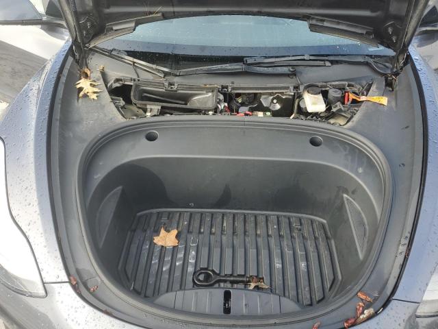 5YJ3E1EA8PF437911 - 2023 TESLA MODEL 3 Grau Foto 11