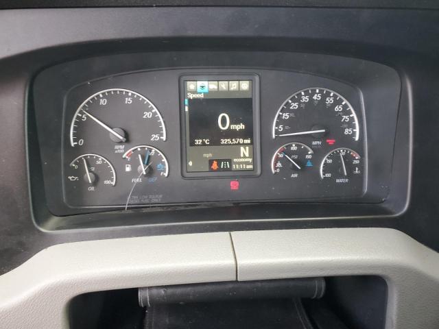 3AKJHHDR7KSKC5403 - 2019 FREIGHTLINER CASCADIA 1 WHITE photo 8