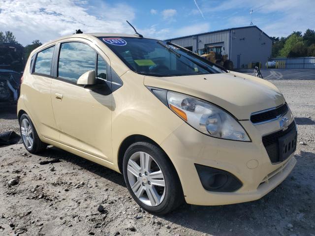 KL8CA6S94DC545513 - 2013 CHEV SPARK LS კრემისფერი ფოტო 4