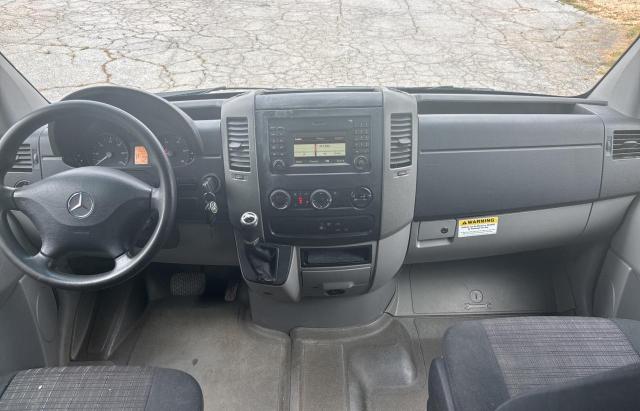 WD3PE7CD2JP645890 - 2018 MERCEDES-BENZ SPRINTER 2500 蓝色 照片 9