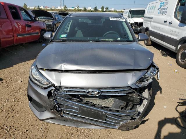 3KPC24A6XNE154957 - 2022 HYUNDAI ACCENT SE GRAY photo 5
