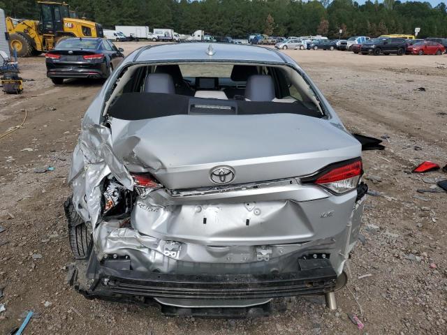 JTDEPMAE3NJ204800 - 2022 TOYOTA COROLLA LE Արծաթագույն լուսանկար 6