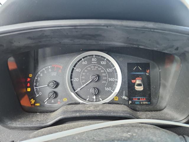 JTDEPMAE8MJ129056 - 2021 TOYOTA COROLLA LE 银色 照片 9