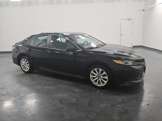 4T1B11HK4KU751997 - 2019 TOYOTA CAMRY L შავი ფოტო 4