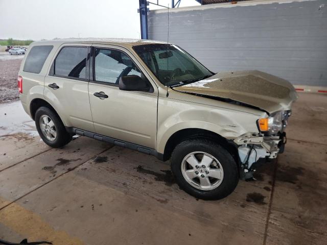 1FMCU0C74BKC41699 - 2011 FORD ESCAPE XLS GOLD photo 4