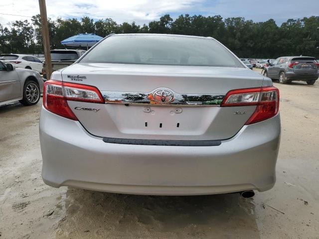 4T1BF1FK6CU027959 - 2012 TOYOTA CAMRY BASE SILVER photo 6