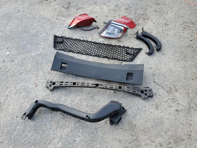 1G4ZN5SZ4KU104788 - 2019 BUICK LACROSSE PREFERRED WHITE photo 12