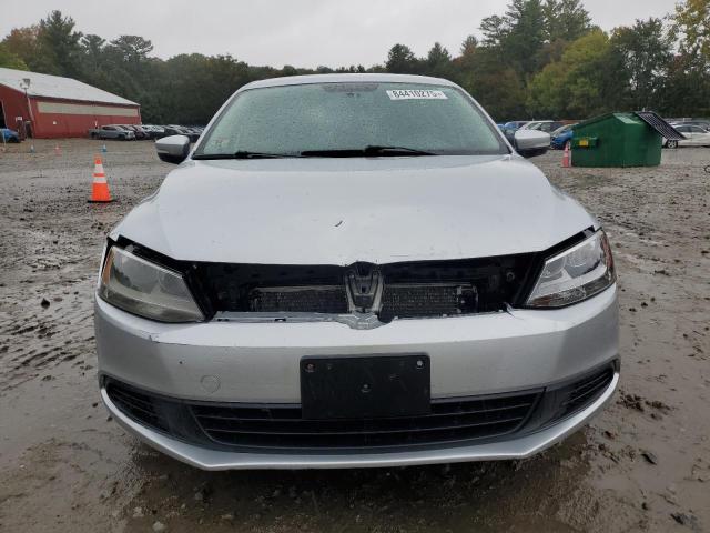 3VWD07AJ6EM245839 - 2014 VOLKSWAGEN JETTA SE SILVER photo 5