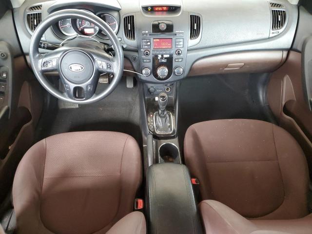 KNAFU4A27B5384674 - 2011 KIA FORTE EX WHITE photo 8