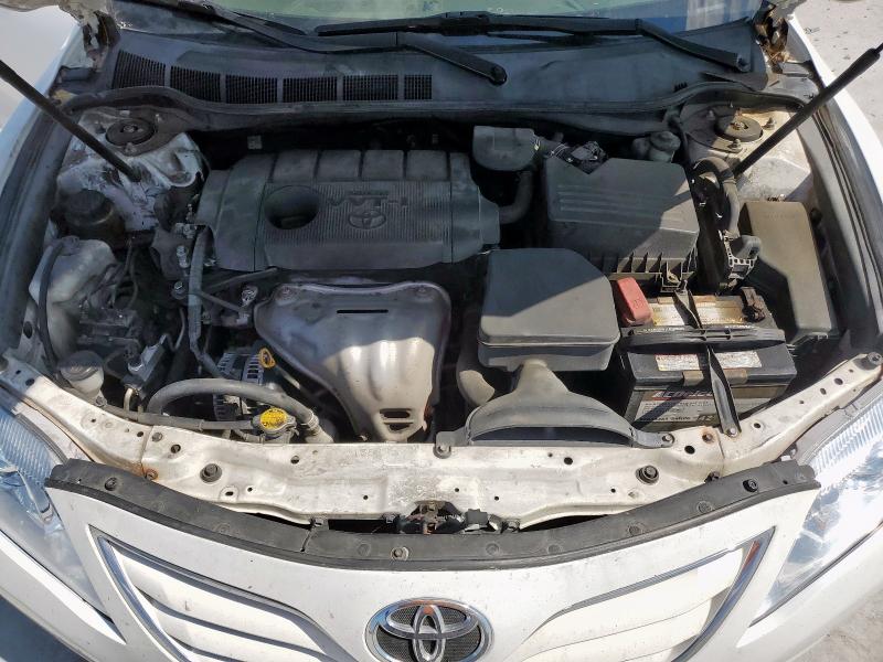 4T4BF3EK3BR173317 - 2011 TOYOTA CAMRY BASE Weiß Foto 11